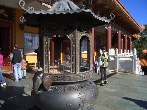 This is near the entrance of the Great Hall where the five Buddhas are.
