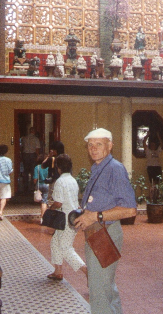 We also went on a temple tour