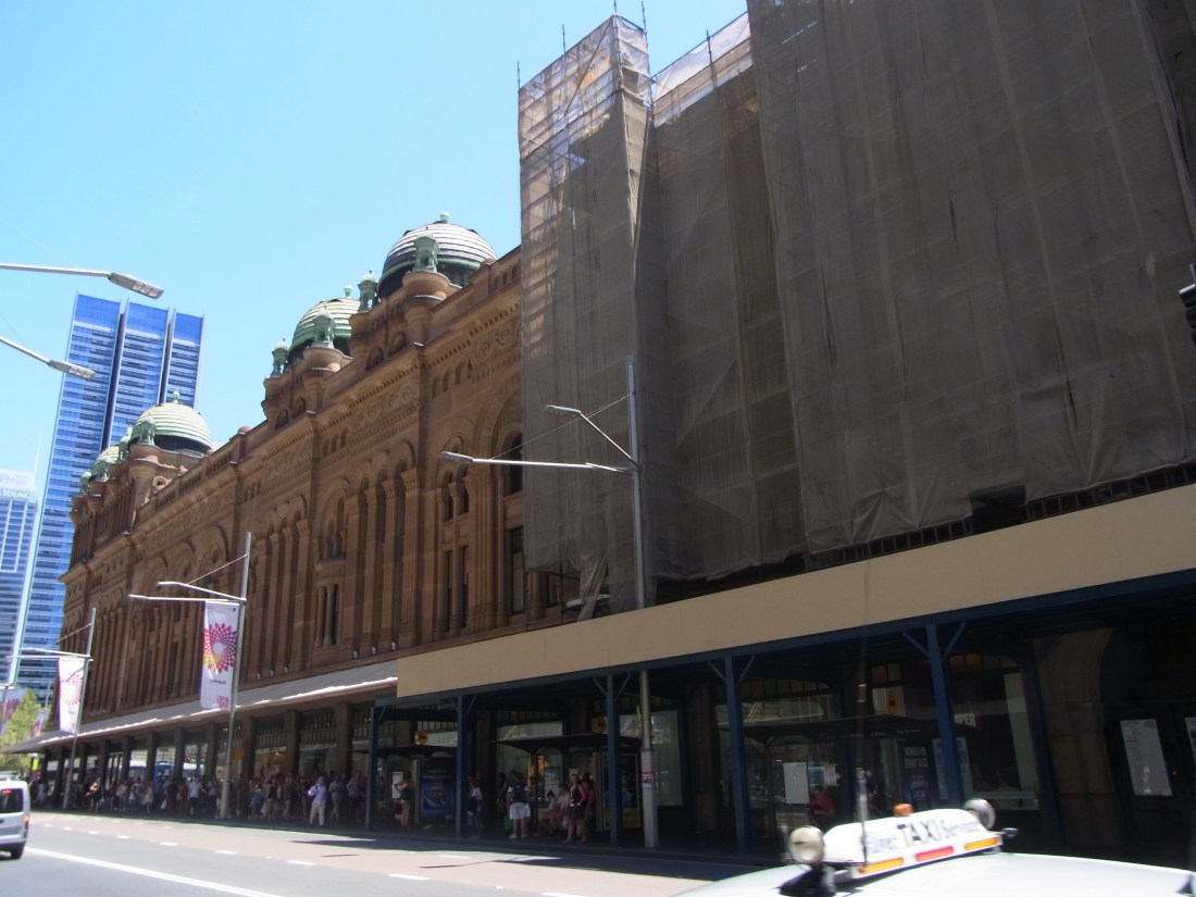 After lunch we strolled to the Queen Victoria Building.