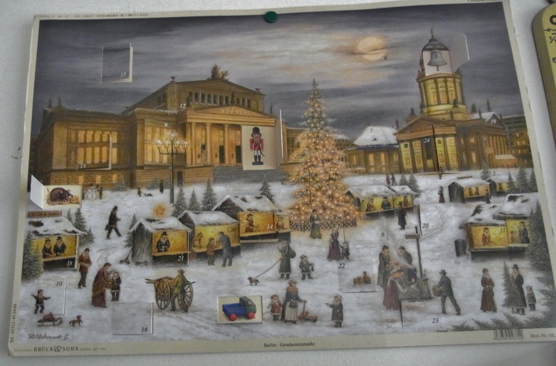 This picture shows a Weihnachtsmarkt in Berlin in the 19th century!