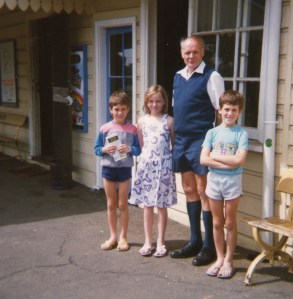 On a Sunday in 1987 this picture was taken at Albion Park Station by an enthusiastic passenger: Peter with Caroline and the Twins.