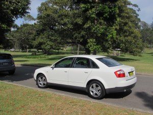 Caroline parked the car near the cafe.