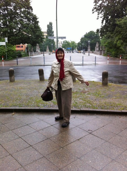 View down Innsbrucker Strasse towards Inssbrucker Platz.